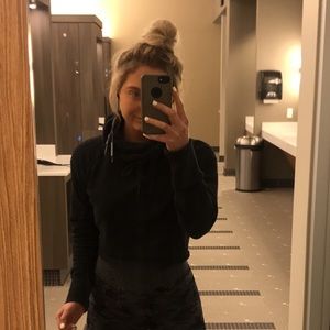 Gymshark black cropped hoodie